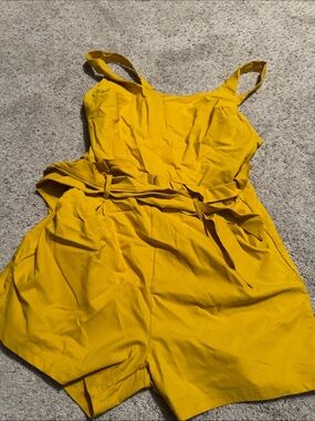 SHEIN Yellow Sleeveless Belted Romper